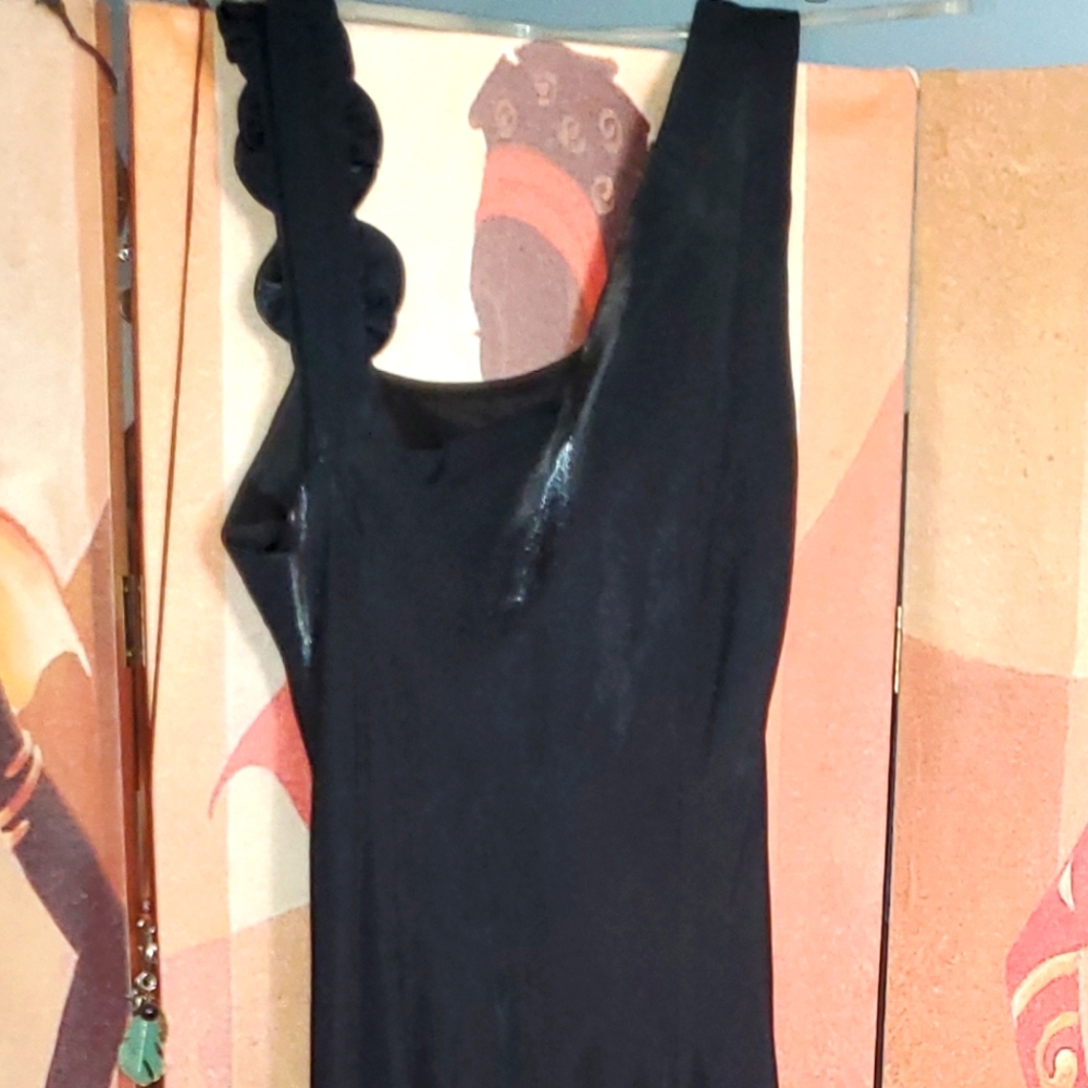 Long black dress